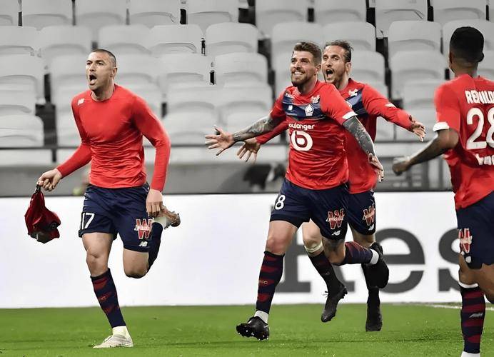 九游体育网页版-圣埃蒂安中场组织失误频出，需加强训练