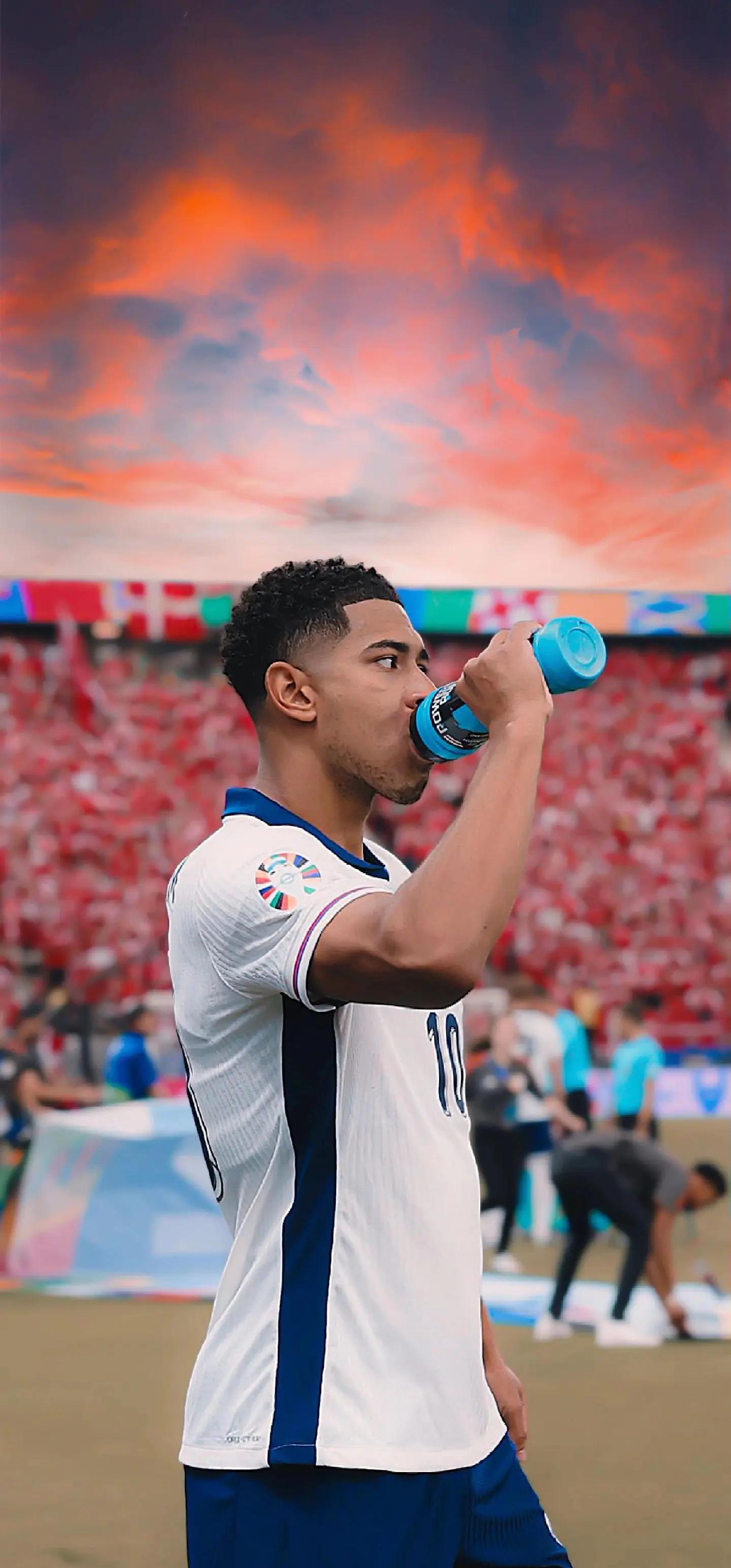 九游体育官方登录入口-关于比赛中英格兰大胜丹麦，赢得全场掌声的信息