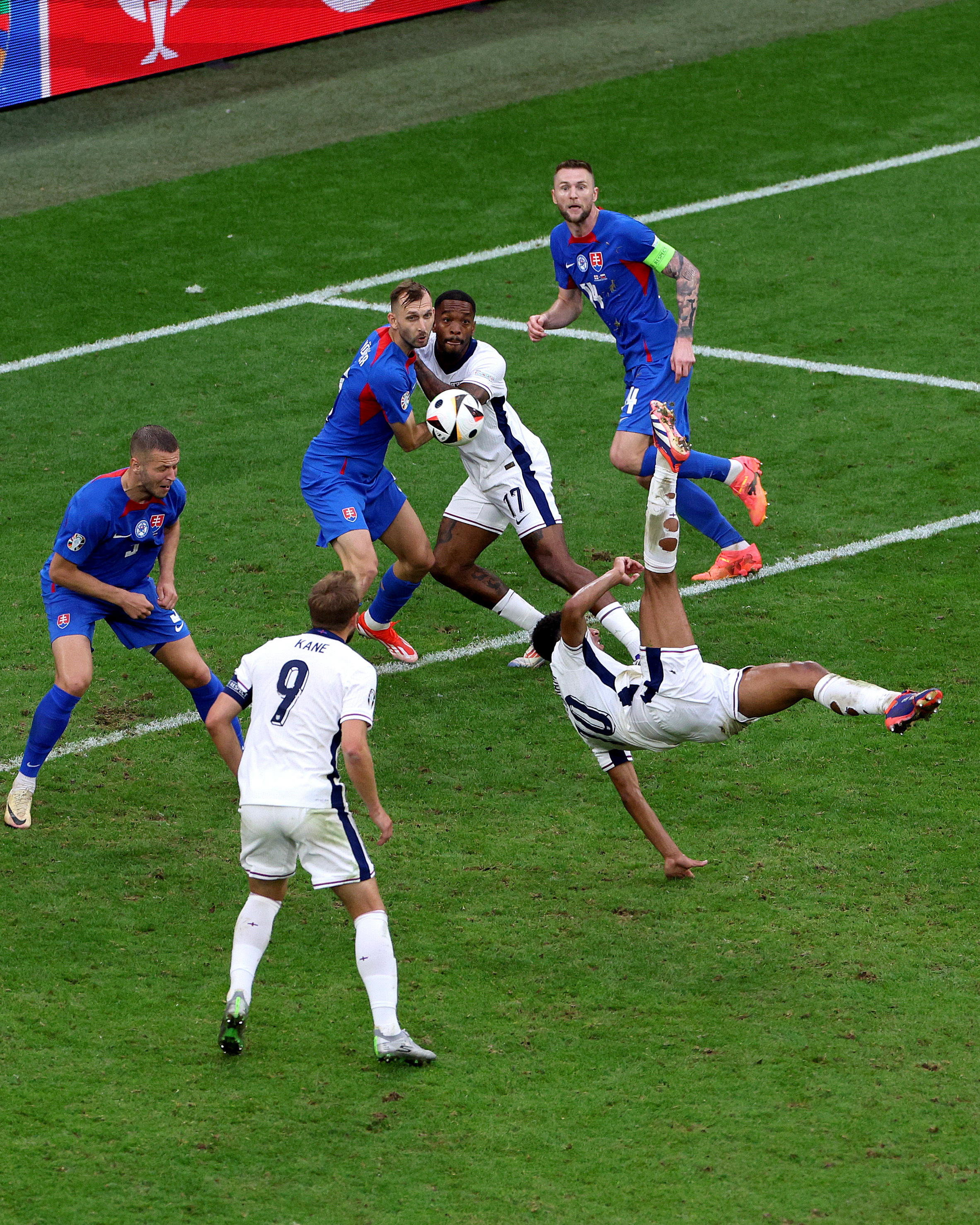 九游体育-欧洲运动员在田径比赛中取得突破