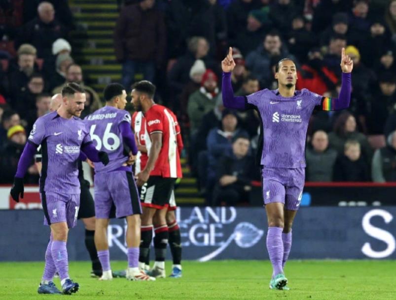 利物浦主场横扫谢菲联,继续领跑英超 利物浦主场横扫谢菲联,继续领跑英超