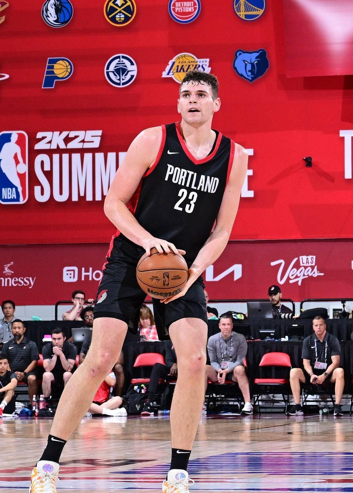 九游体育网页版入口-关于开拓者队遭遇连败，球迷呼吁加强防守的信息