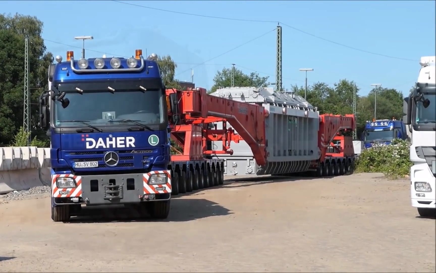 汉堡SV客场被击溃,降级形势堪忧 汉堡SV客场被击溃,降级形势堪忧