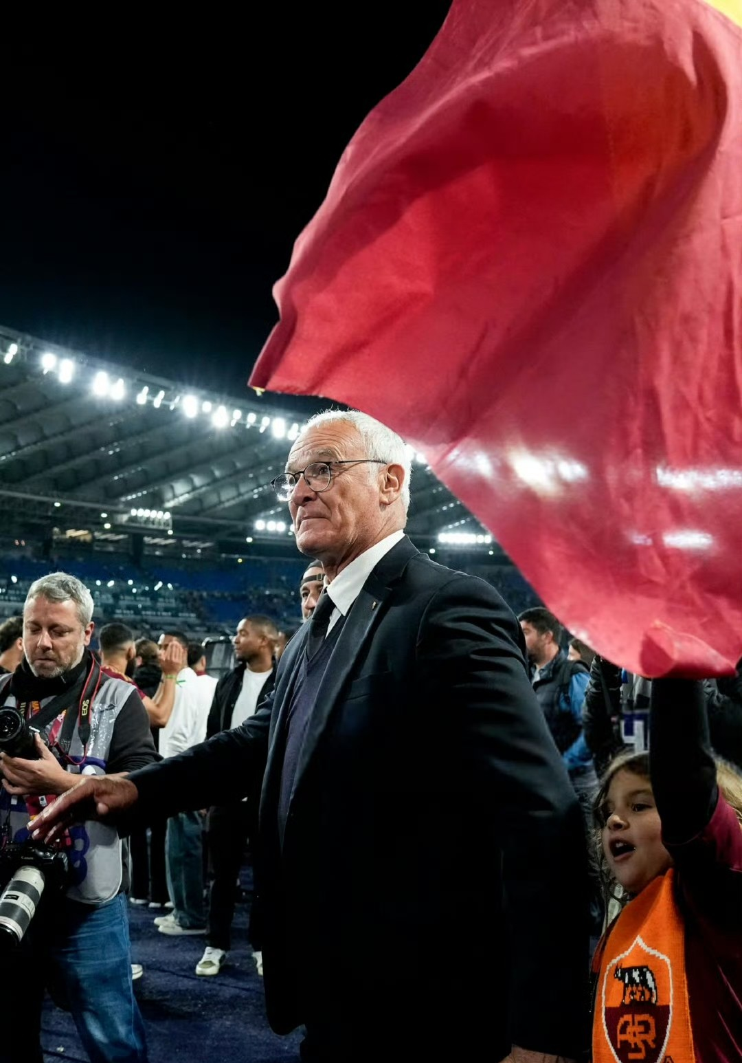 九游体育入口-罗马队主场失利，球迷情绪低落的简单介绍