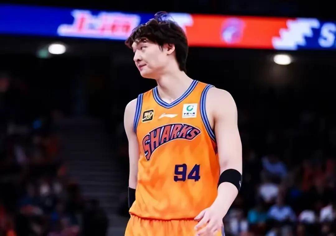 关于上海男篮成功逆转,取得意外胜利的信息 关于上海男篮成功逆转,取得意外胜利的信息