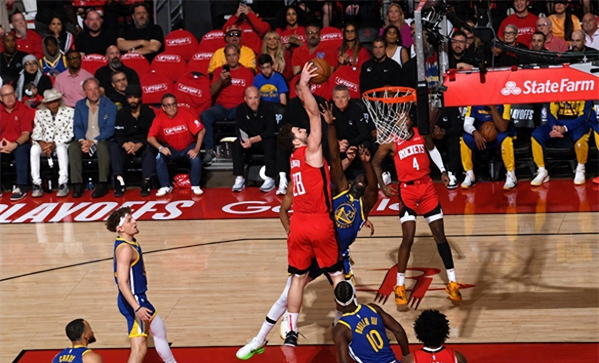 包含NBA大明星集结开启夏季联赛，劲旅对决燃爆全场的词条