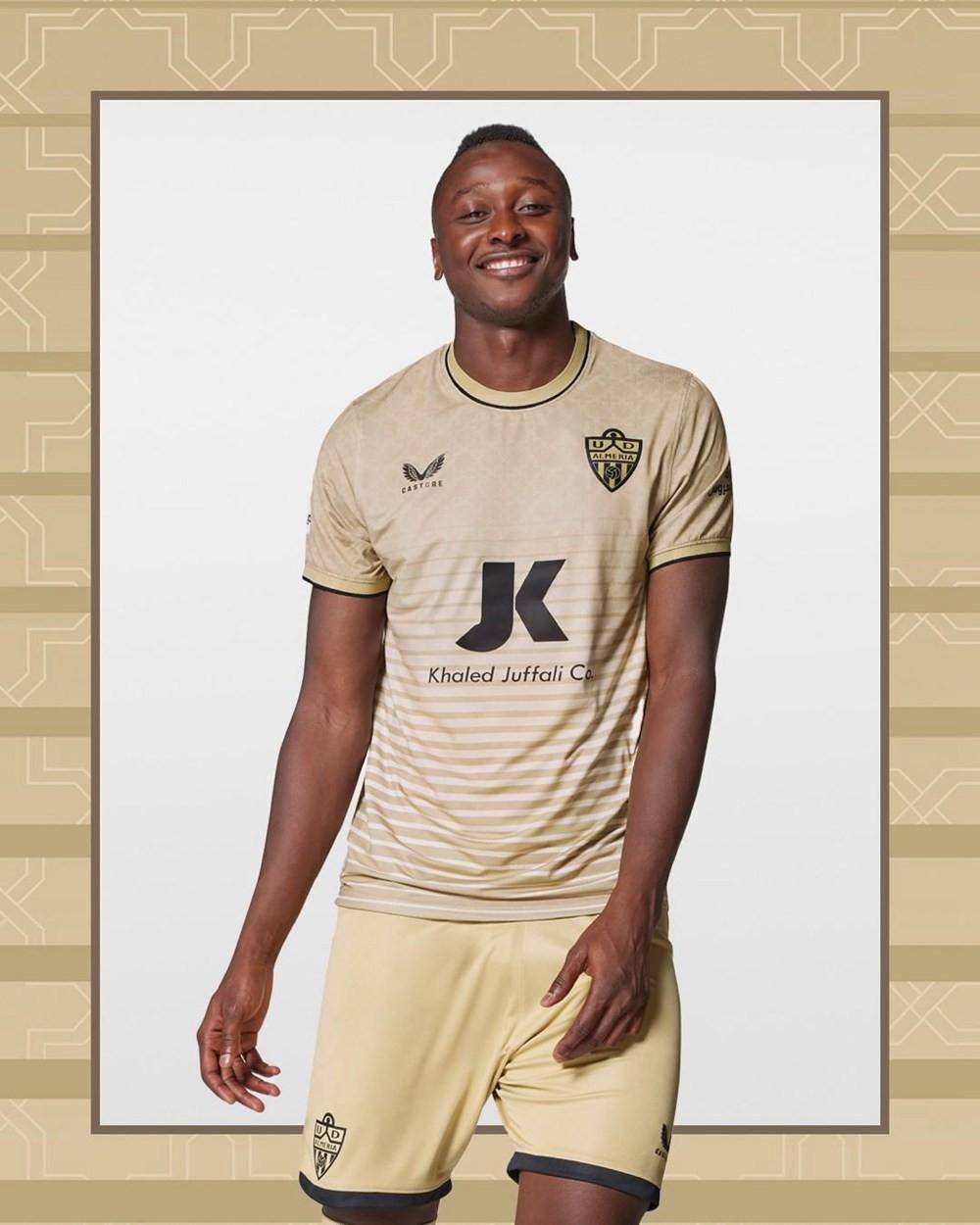 九游体育app下载-阿尔梅里亚客场不敌对手首秀遭遇挫折