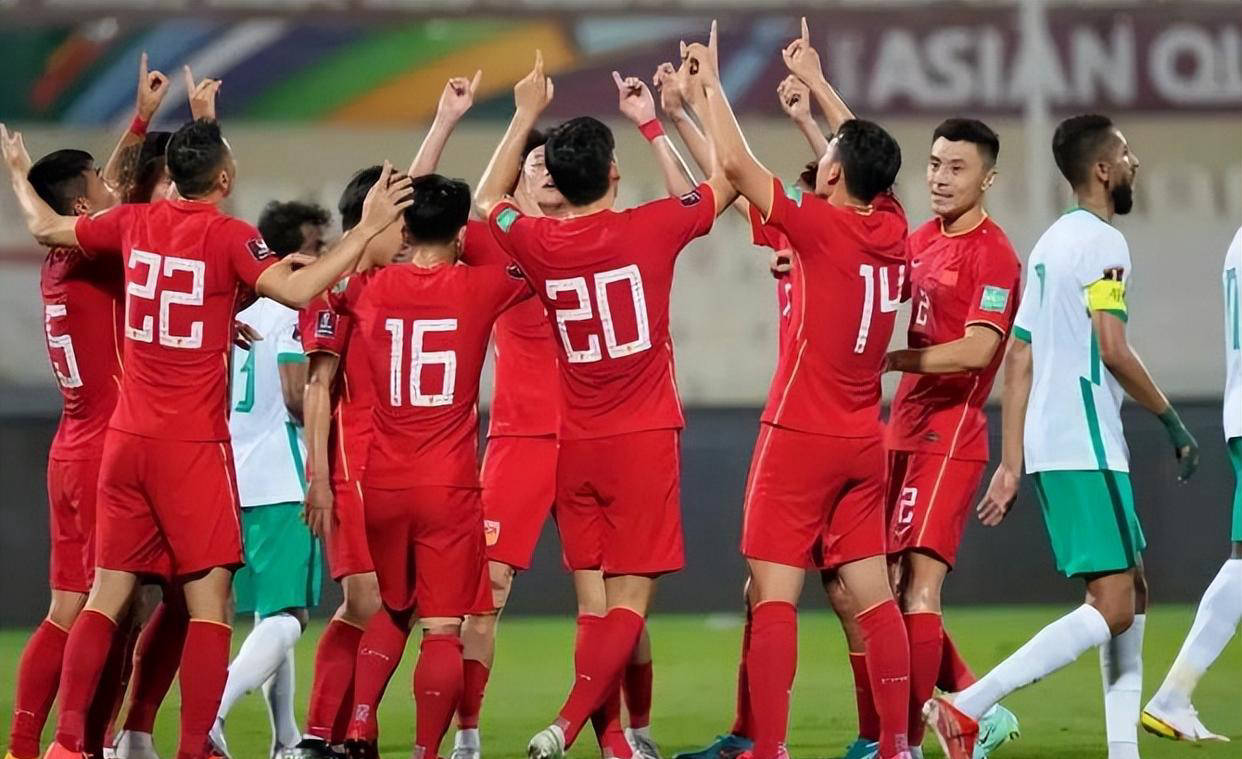 球队展现出色表现,被视为强队之一 球队展现出色表现,被视为强队之一