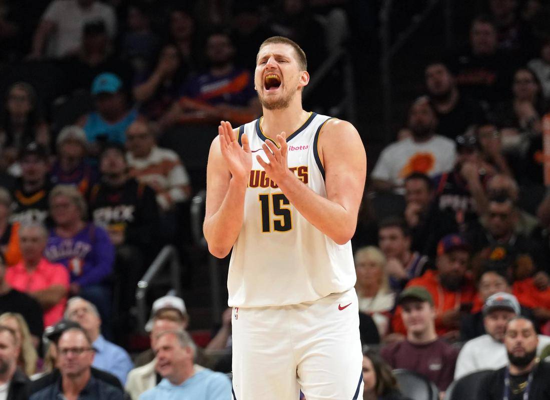 掘金惜败快船，约基奇贡献双