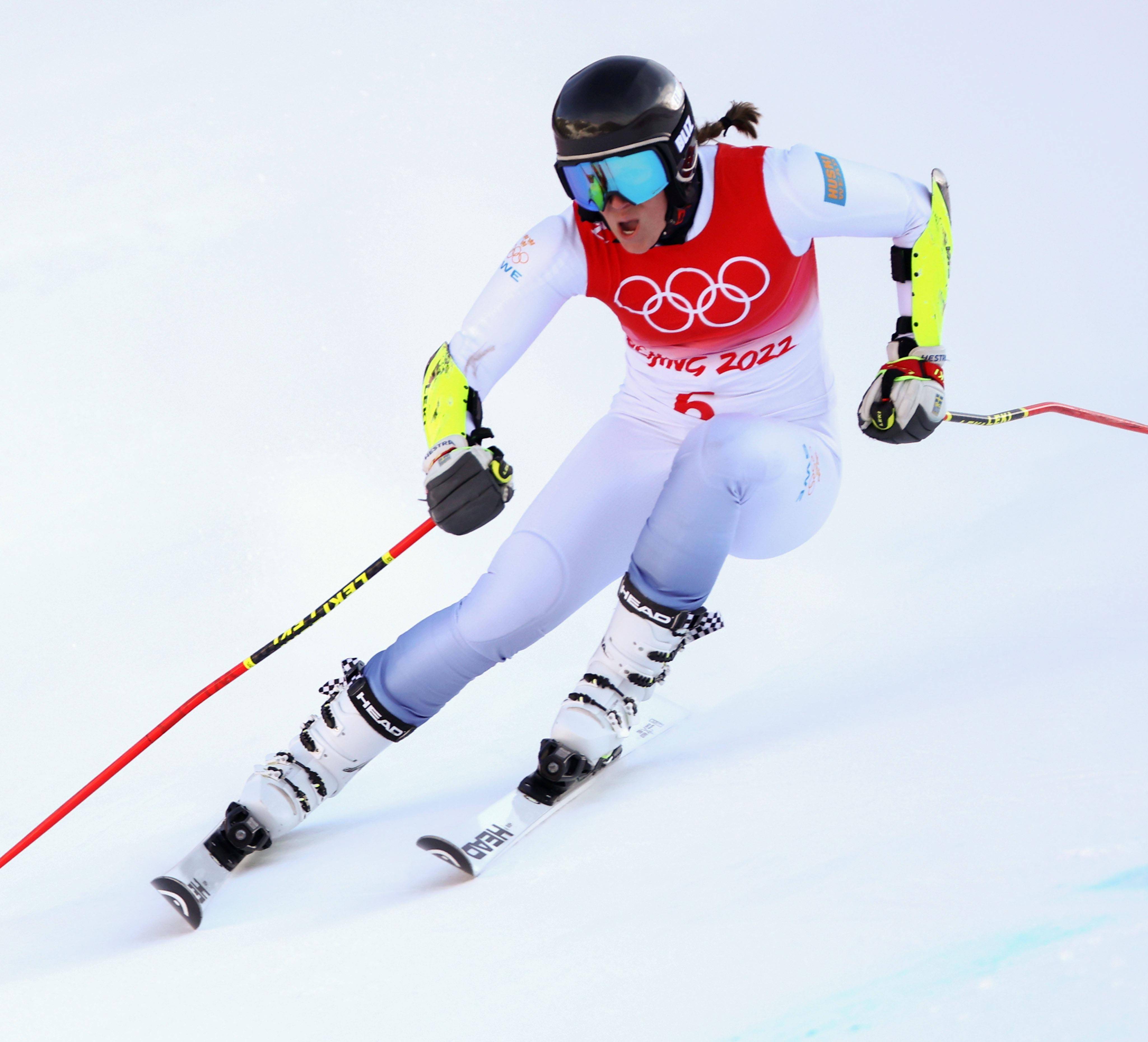 瑞士滑雪选手实力无敌，夺得冠军头衔